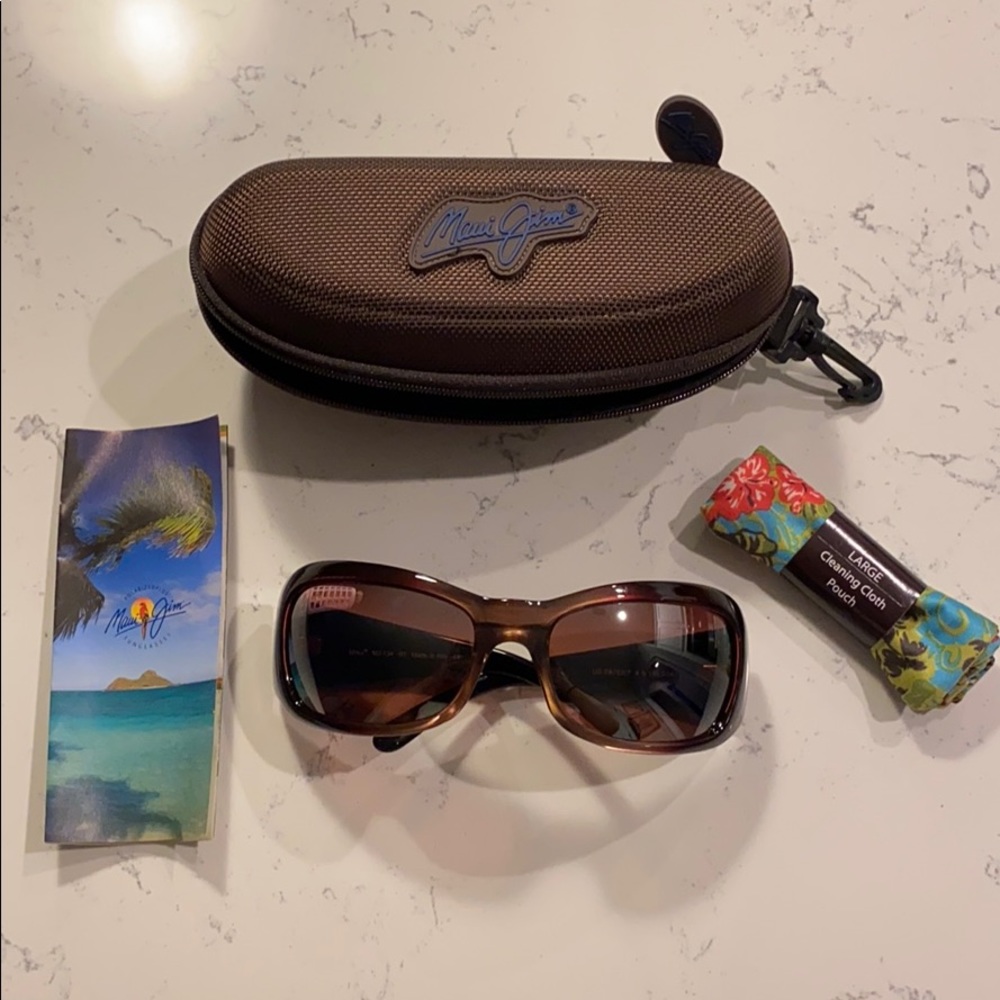 Maui Jim “Hibiscus” Sunglasses with case/cloth